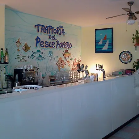 Apartahotel Rta Airone 3*